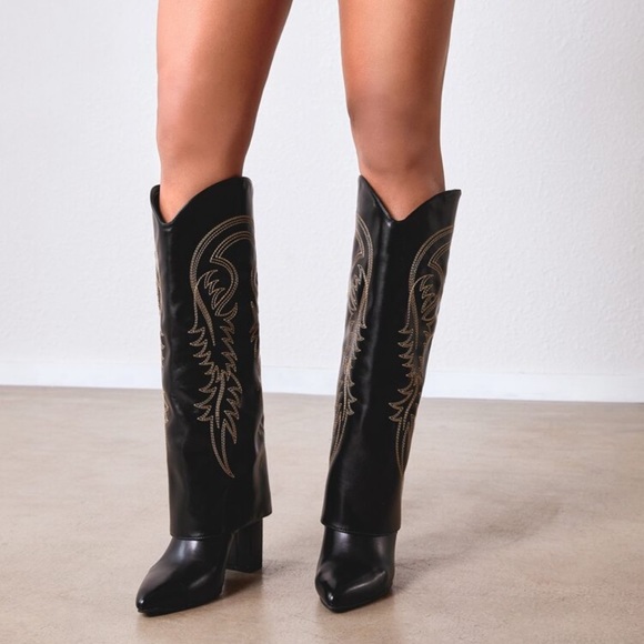 Black Western Fold Over Boots - Picture 2 of 7